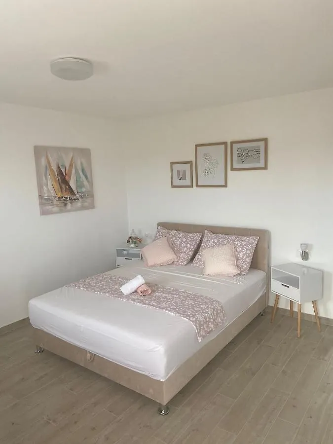 Studio Apartman Mare Trogir